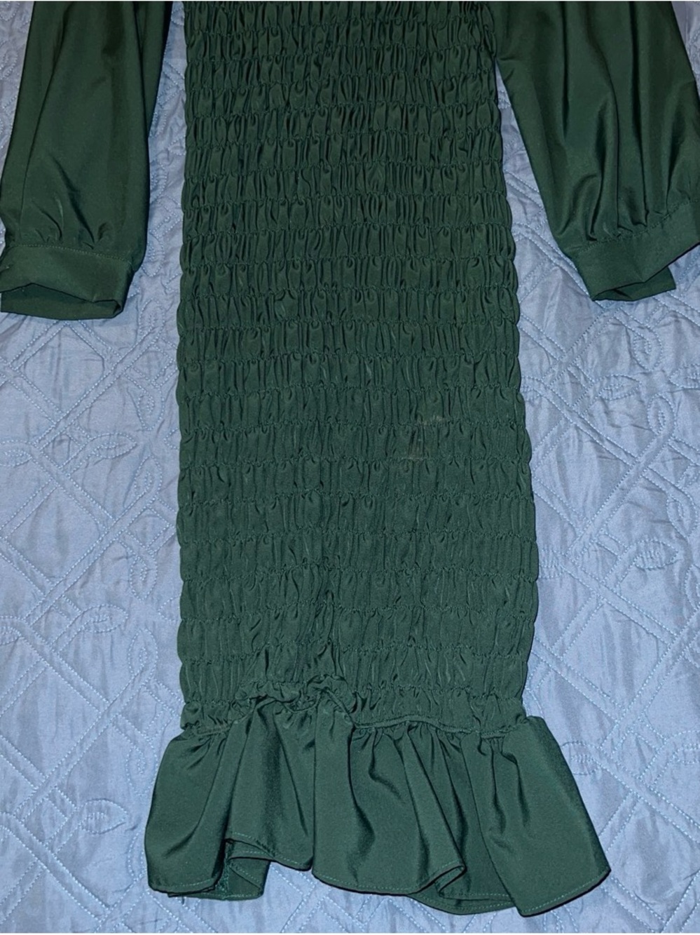 Elegant Green Smocked Midi Dress with Ruffle Hem